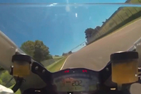 Imola commenté en vidéo en Ducati 899 Panigale
