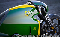 Annoncée dès le mois de juin 2013, l'inédite C-01 s'affiche désormais intégralement sur le site officiel de son constructeur Lotus Motorcycles. La
