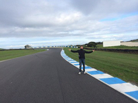 Tests Suzuki à Phillip Island : Eugene Laverty pulvérise la moto.