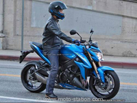 News moto 2015 : Suzuki GSR 1000 / GSX-S 1000, quand même !