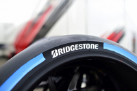Pour la première fois, un Bridgestone asymétrique avant au Sachsenring