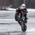 Le record du monde de vitesse en wheelie sur glace