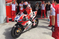 Casey Stoner a effectué ce samedi ses premiers tours sur la Ducati à Sepang