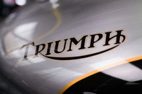 Triumph Speed Triple 1050 "Dark Matter" by Erne's Euromotos Zürich - Sexy ou brutale ?
