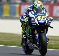 MotoGP France J.1 : Rossi trop lent GP France Moto GP Rossi Yamaha Caradisiac Moto Caradisiac.com