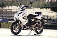 Honda et Yamaha partenaires au Japon pour produire des scooters
