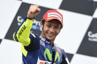 Vidéo Rossi: l'incident de Valence GP Espagne Moto GP Rossi YouTube Caradisiac Moto Caradisiac.com