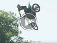 Attention les yeux... Voici Austin Forkner !