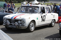 Autos et motos anciennes se retrouvent à Montlhéry