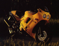 8 commentaires pour "Triumph Daytona 900 Super III (1994 à 1996)"