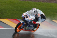Maverick Viñales victime d'une surchauffe moteur