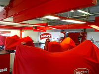 A Laguna Valentino Rossi disposera de quelques détails du futur package Ducati