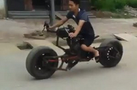 Insolite : Batpod vietnamien, la moto low cost de Batman ! (+vidéo)