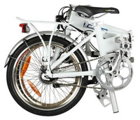 Michelin présente un vélo à assistance électrique, pliable