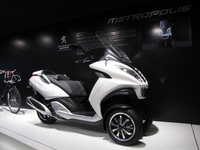 Peugeot dévoile le Metropolis 400 2013 au Mondial