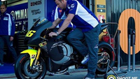 Voici la Yamaha de Valentino Rossi...