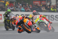 Casey Stoner et Valentino Rossi s'invectivent à distance
