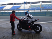 Ducati attend le soleil pour ses tests MotoGP et SBK