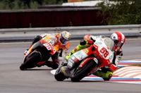 Julian Simon : "non, les gens n'ont pas oublié Marco Simoncelli! "