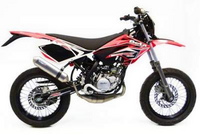 LeoVince met en scène sa ligne X-Fight