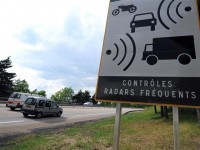 Radars automatiques : le retour des panneaux