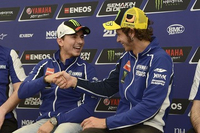 Jerez : Les highlights des tests de Rossi et Lorenzo en vidéo