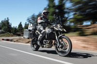 Actualité Moto L'adventure désormais en 800 aussi, la surprise de BMW
