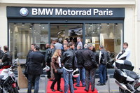 BMW Motorrad Paris s'installe rue de Tocqueville