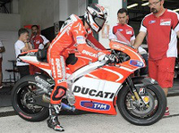 Alex De Angelis sur une Ducati à Laguna Seca