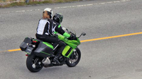 Un couple norvégien surprend la nouvelle Kawasaki Z1000SX 2014