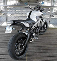 Yamaha MT-09 White & Black by Pons