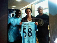 Vincent Kompany, Patrick Vieira et Manchester City...supporteurs de la Fondation Simoncelli
