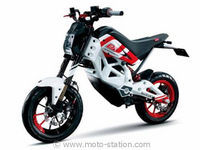 News moto 2014, Tokyo Motor Show : Suzuki Extrigger, Recursion et GSR 250 S