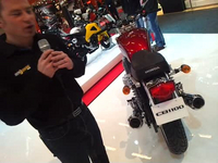 Vidéo Salon de la Moto, Scooter, Quad, Paris 2013 : Honda CB 1100 EX et Bad Seed's