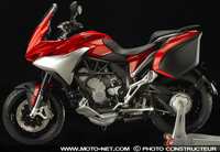 Moto-Net.Com profite du salon de Paris pour faire le point sur les nouvelles motos 2014. Chez MV Agusta, la Turismo Veloce 800 étoffe la gamme du