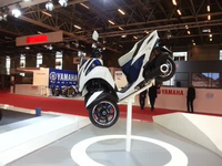 Vidéo Salon de la Moto Paris 2013 : Yamaha présente ses prépas sur base de SR 400 et de XJR 1300