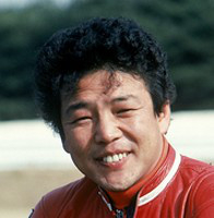 Hommage à Hideo Kanaya, premier pilote japonais à avoir remporté un GP en catégorie reine