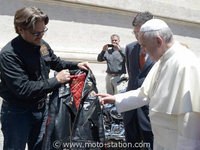 Enchères moto : 241 500 € pour la Harley-Davidson du pape François